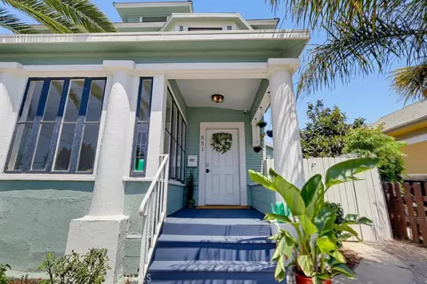 Exterior - 551 W 8th St, Long Beach, CA 90813 photo 1 of 16