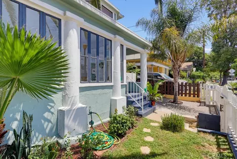 Exterior - 551 W 8th St, Long Beach, CA 90813 photo 16 of 16