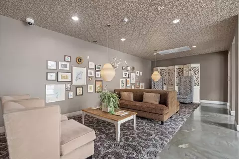 View/Area - 300 E 4th St #201, Long Beach, CA 90802 photo 1 of 4