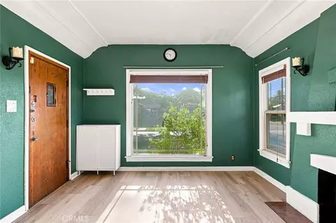 Living - 2390 Oregon, Long Beach, CA 90806 photo 4 of 7