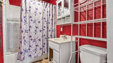 Bath - 1374 E Vernon, Los Angeles, CA 90011 photo 2 of 6