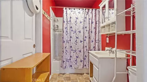 Bath - 1374 E Vernon, Los Angeles, CA 90011 photo 4 of 6