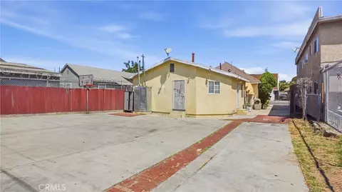 Exterior - 1374 E Vernon, Los Angeles, CA 90011 photo 5 of 6