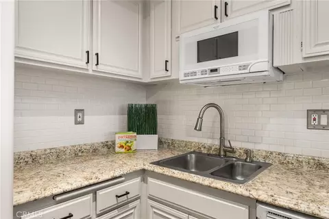 Kitchen - 3032 Associated #89, Fullerton, CA 92835 photo 4 of 5