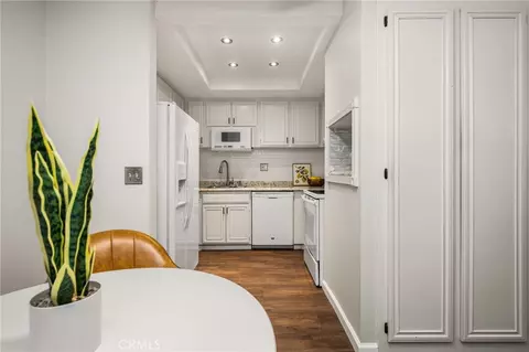 Kitchen - 3032 Associated #89, Fullerton, CA 92835 photo 1 of 5