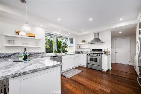 Kitchen - 6310 E Vera Crst, Long Beach, CA 90815 photo 3 of 6