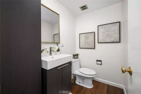 Bath - 6310 E Vera Crst, Long Beach, CA 90815 photo 1 of 4