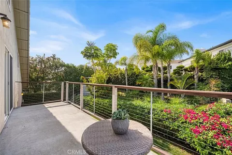 Exterior - 6310 E Vera Crst, Long Beach, CA 90815 photo 9 of 16