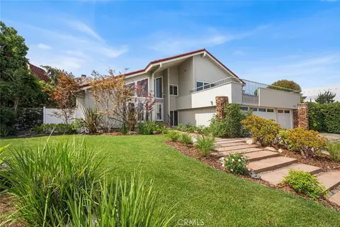 Exterior - 6310 E Vera Crst, Long Beach, CA 90815 photo 3 of 16