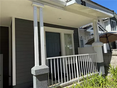 30 Carlsbad Ln, Aliso Viejo, CA 92656