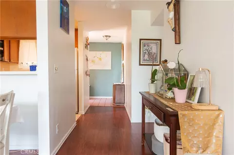 Entry Way - 2507 E 15th, Long Beach, CA 90804 photo 2 of 3