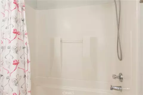 Bath - 2507 E 15th, Long Beach, CA 90804 photo 3 of 6
