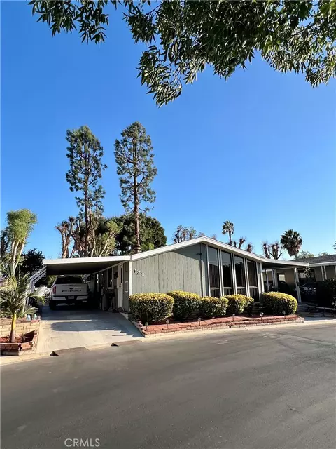 1601 S Garey #120, Pomona, CA 91766