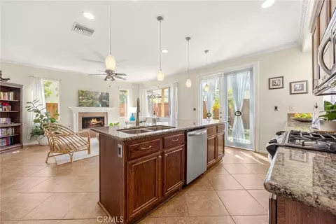 Kitchen - 30953 Eagle Ct, Temecula, CA 92591 photo 3 of 4