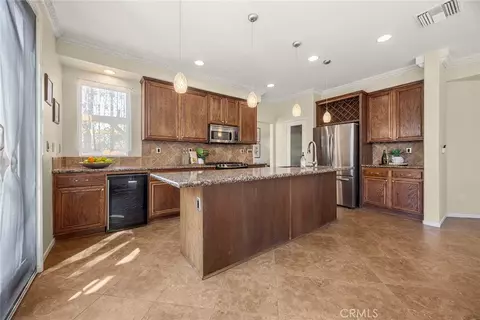 Kitchen - 30953 Eagle Ct, Temecula, CA 92591 photo 2 of 4