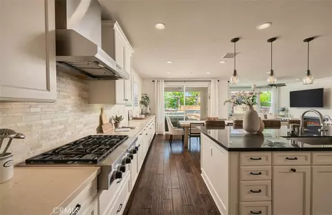 Kitchen - 2709 Alamitos Rd, Brea, CA 92821 photo 4 of 5