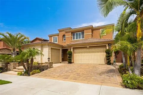 Exterior - 2709 Alamitos Rd, Brea, CA 92821 photo 2 of 12