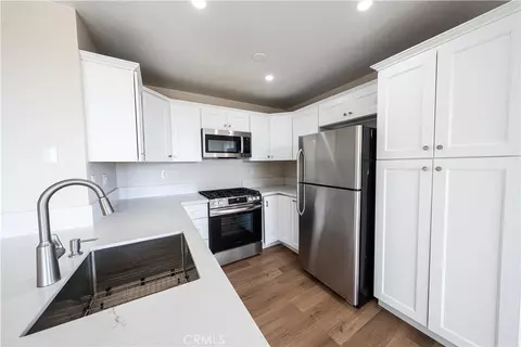 2568 Avenida Del #201, Corona, CA 92882