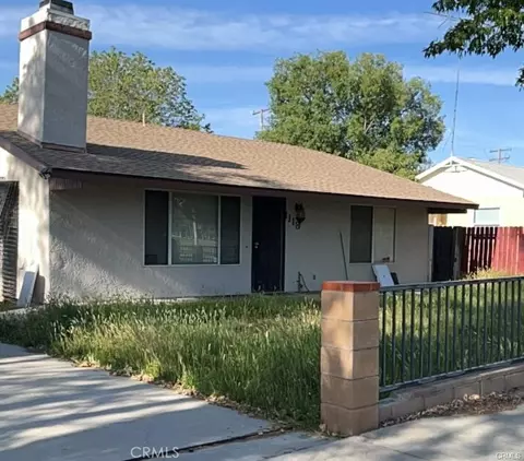 1118 E Campus Way, Hemet, CA 92543