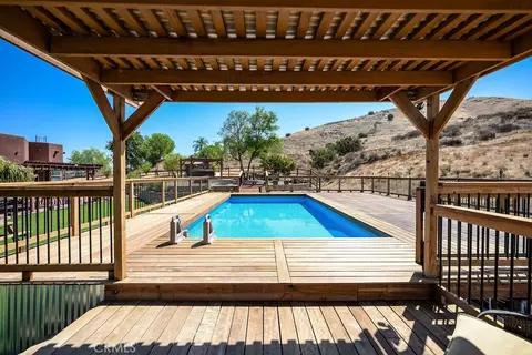 Exterior - 19217 Idaleona, Perris, CA 92570 photo 9 of 17