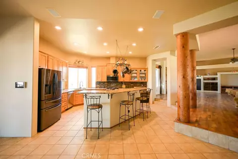 Kitchen - 19217 Idaleona, Perris, CA 92570 photo 1 of 1