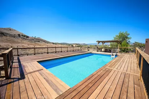Exterior - 19217 Idaleona, Perris, CA 92570 photo 11 of 17