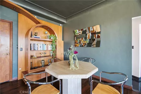 Dining - 800 E Ocean #1006, Long Beach, CA 90802 photo 2 of 5