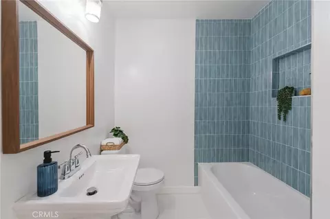Bath - 5157 E Harco, Long Beach, CA 90808 photo 4 of 5