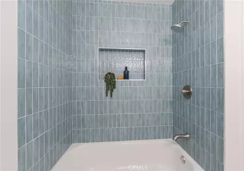 Bath - 5157 E Harco, Long Beach, CA 90808 photo 5 of 5