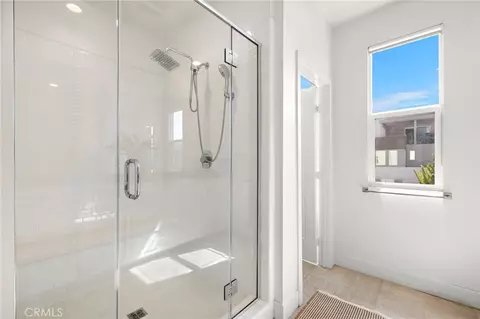 Bath - 253 Novel, Irvine, CA 92618 photo 6 of 6