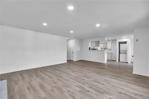 Living - 625 Orizaba, Long Beach, CA 90814 photo 4 of 10