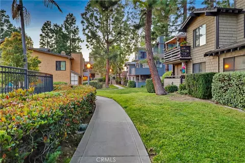 Exterior - 6650 Pine Blf, Whittier, CA 90601 photo 5 of 6