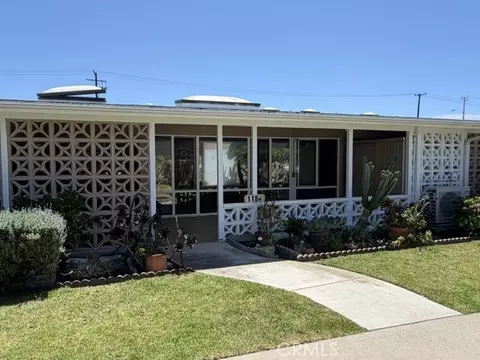 1571 Golden Rain Rd #118-H, Seal Beach, CA 90740