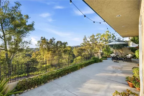 23001 Via Santa Maria, Mission Viejo, CA 92691