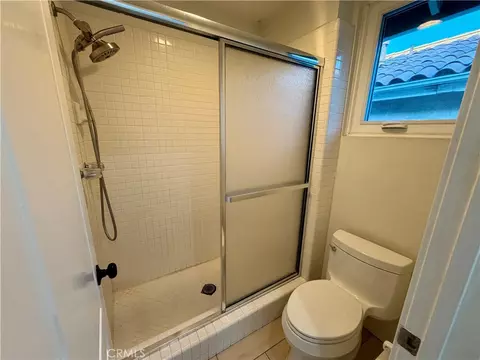 Bath - 828 E Davidson Ct, Brea, CA 92821 photo 3 of 4