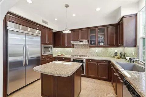 Kitchen - 21 Waterspout, Irvine, CA 92620 photo 2 of 7