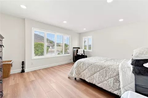 Bedroom - 1848 Autumn Pl, Simi Valley, CA 93065 photo 9 of 10