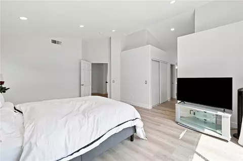 Bedroom - 1848 Autumn Pl, Simi Valley, CA 93065 photo 3 of 10