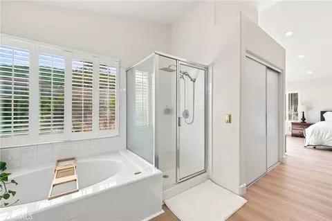 Bath - 1848 Autumn Pl, Simi Valley, CA 93065 photo 4 of 6