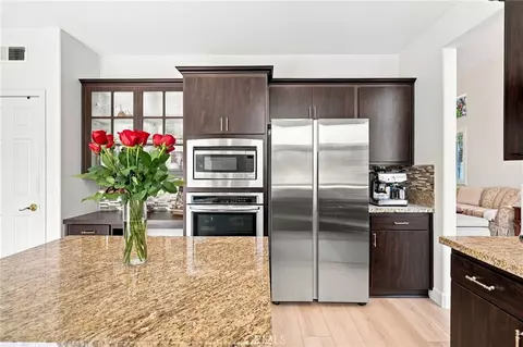Kitchen - 1848 Autumn Pl, Simi Valley, CA 93065 photo 4 of 5