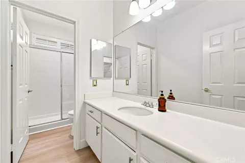 Bath - 1848 Autumn Pl, Simi Valley, CA 93065 photo 1 of 6