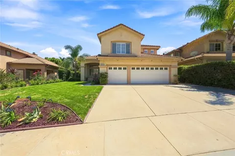 Exterior - 1848 Autumn Pl, Simi Valley, CA 93065 photo 9 of 10