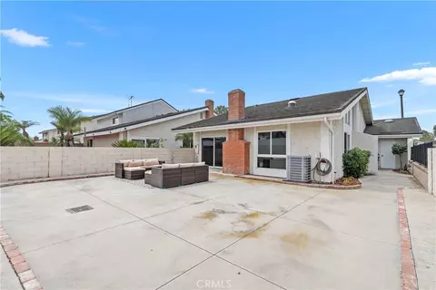 Exterior - 5171 Blackpool Rd, Westminster, CA 92683 photo 4 of 8