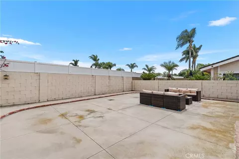 Exterior - 5171 Blackpool Rd, Westminster, CA 92683 photo 6 of 8