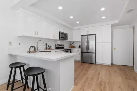 Kitchen - 5171 Blackpool Rd, Westminster, CA 92683 photo 4 of 5