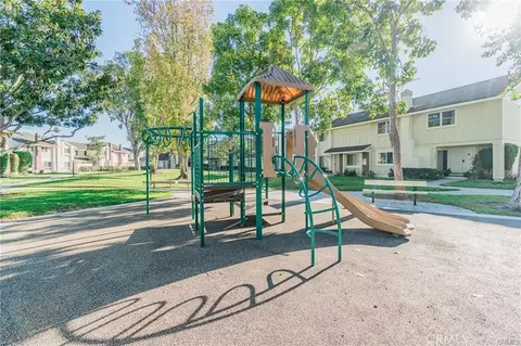 Exterior - 5171 Blackpool Rd, Westminster, CA 92683 photo 8 of 8