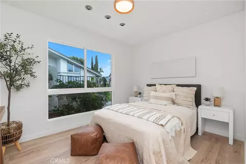 Bedroom - 5171 Blackpool Rd, Westminster, CA 92683 photo 6 of 6