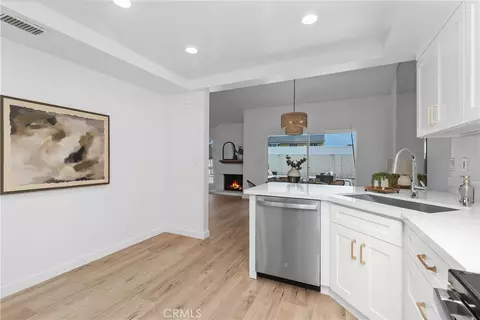 Kitchen - 5171 Blackpool Rd, Westminster, CA 92683 photo 3 of 5