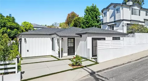 201 Herrin St N, Manhattan Beach, CA 90266