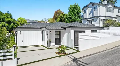 201 N Herrin St, Manhattan Beach, CA 90266